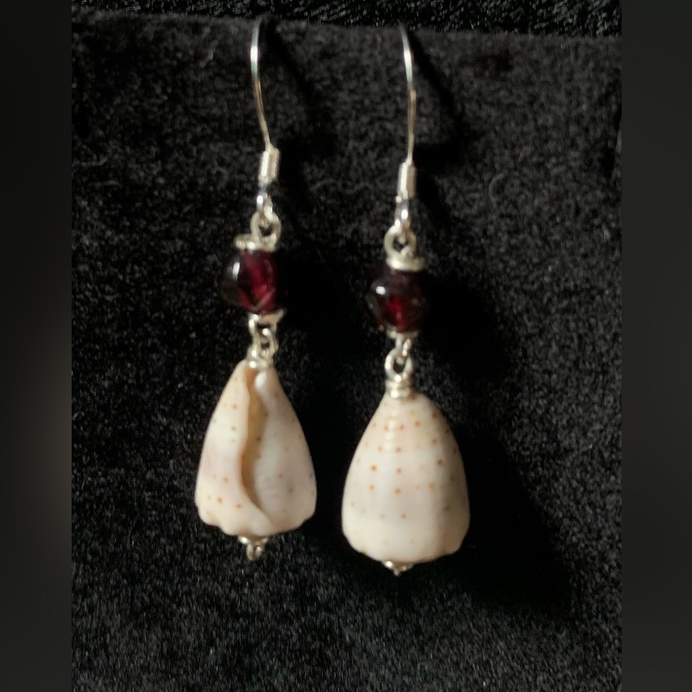 Hawaiian Abbreviated Baby Cone Shells w/Garnet Gem Stones